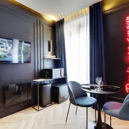 Couples Getaway Unit With Jacuzzi - City Center Paris Exterior photo